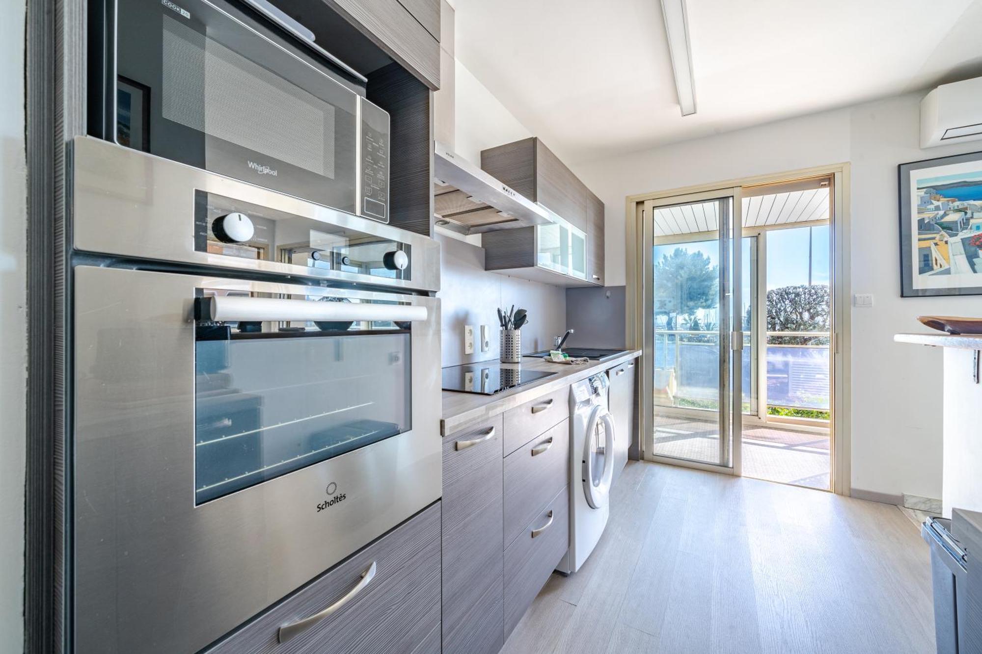 Magnifique 2 Pieces Vue Mer - Parking Proche Plage Saint-Laurent-du-Var Exterior foto